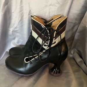 John Fluevog Cosmos Copernicus, Black, Size 8.5